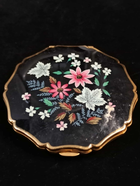 Stratton Accessories - Vintage STRATTON England Powder Compact Mirror Black Floral Enamel Gold Tone